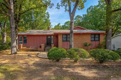 12160 Southridge Dr, Little Rock, AR 72212