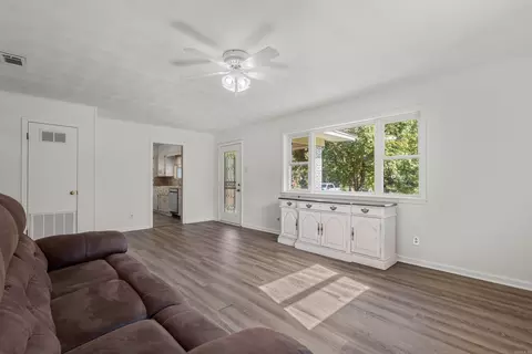 Living - 243 Windcrest Dr, Malvern, AR 72104 photo 5 of 6