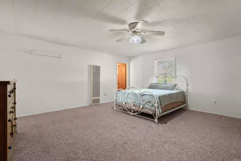 Bedroom - 243 Windcrest Dr, Malvern, AR 72104 photo 1 of 5