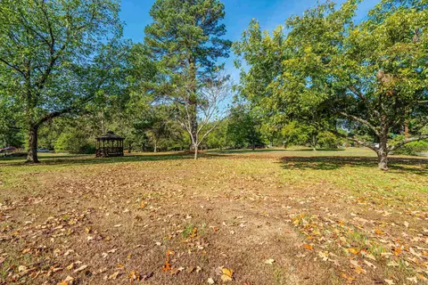 Exterior - 243 Windcrest Dr, Malvern, AR 72104 photo 10 of 11