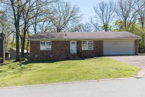 12 Lance Dr, Sherwood, AR 72120