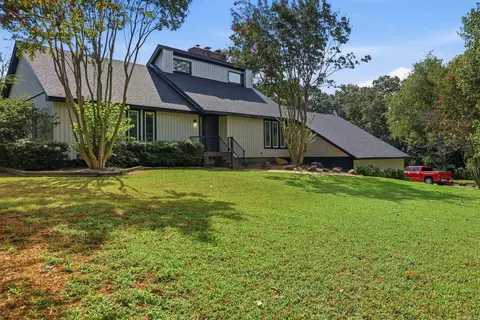 18 Robinwood Dr, Searcy, AR 72143