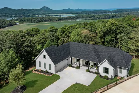 Exterior - 3 Eagle Cv, Maumelle, AR 72113 photo 8 of 9