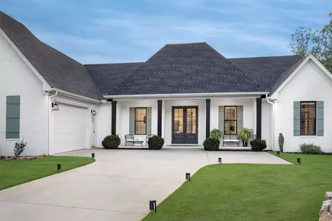 Exterior - 3 Eagle Cv, Maumelle, AR 72113 photo 3 of 9