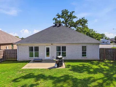 Exterior - 1400 Siebenmorgen Rd, Conway, AR 72032 photo 10 of 11