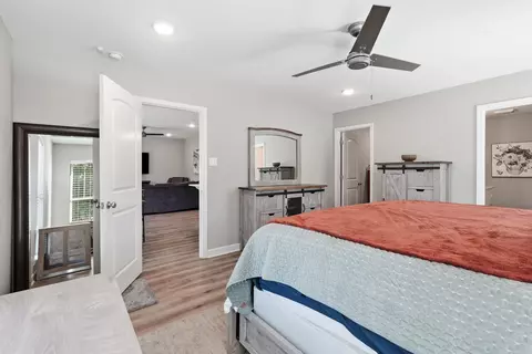 Bedroom - 1400 Siebenmorgen Rd, Conway, AR 72032 photo 6 of 6