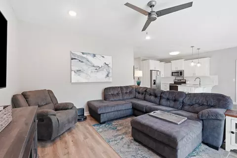Living - 1400 Siebenmorgen Rd, Conway, AR 72032 photo 1 of 3