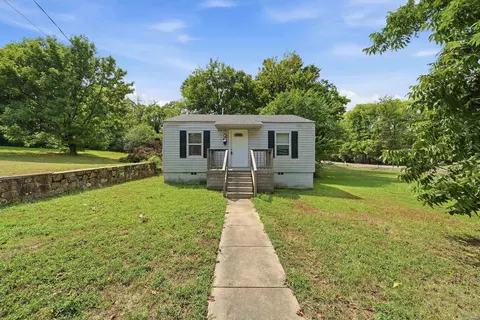 3717 W 17th St, Little Rock, AR 72204