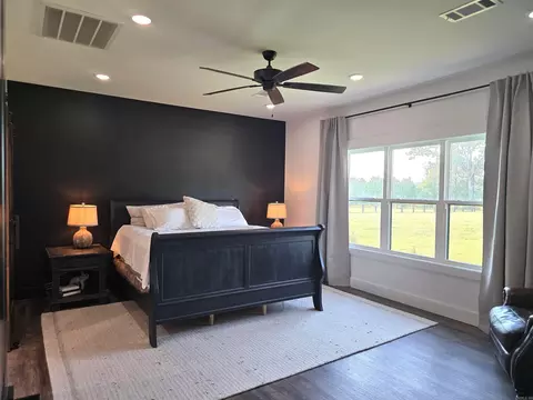Bedroom - 39 Republican Loop, Greenbrier, AR 72058 photo 2 of 7