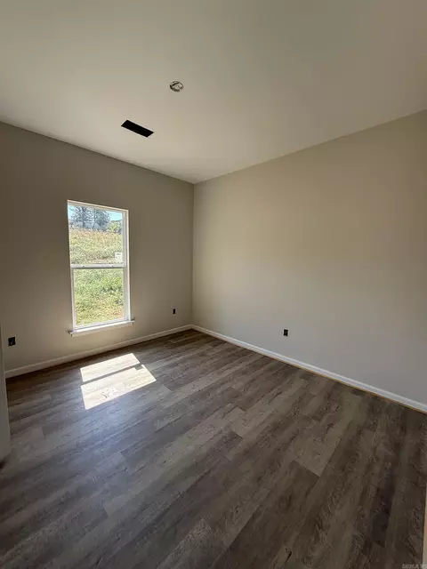 Bedroom - 529 Madeleine Cir, Austin, AR 72007 photo 3 of 4
