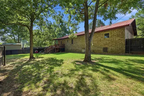 Exterior - 534 Main St, Clinton, AR 72031 photo 7 of 8