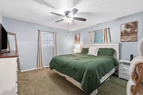 Bedroom - 534 Main St, Clinton, AR 72031 photo 1 of 3