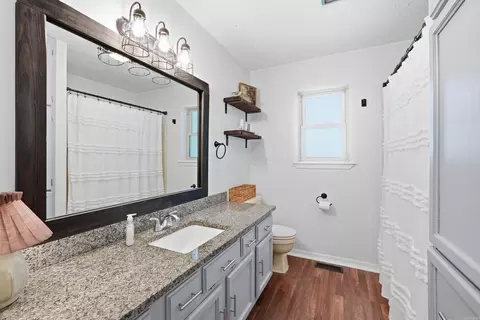 Bath - 534 Main St, Clinton, AR 72031 photo 1 of 2