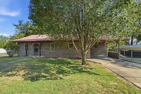 Exterior - 534 Main St, Clinton, AR 72031 photo 3 of 8