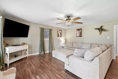 Living - 534 Main St, Clinton, AR 72031 photo 1 of 2