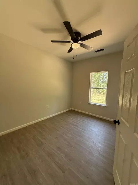 Bedroom - 531 Madeleine Cir, Austin, AR 72007 photo 2 of 4