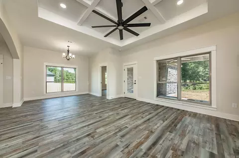 Living - 100 Michael Dr, Beebe, AR 72012 photo 3 of 5