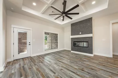 Living - 100 Michael Dr, Beebe, AR 72012 photo 1 of 5