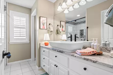 Bath - 5110 Wall St, Benton, AR 72015 photo 3 of 4