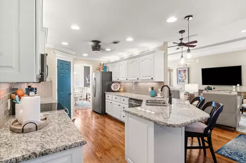 Kitchen - 5110 Wall St, Benton, AR 72015 photo 1 of 3