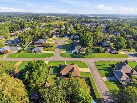 View/Area - 1505 Pinefield Dr, Conway, AR 72034 photo 4 of 7