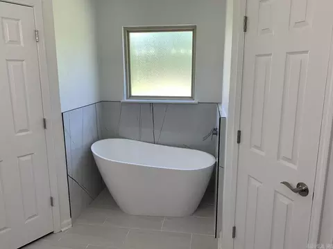 Bath - 102 Wildflower Dr, Beebe, AR 72012 photo 1 of 4