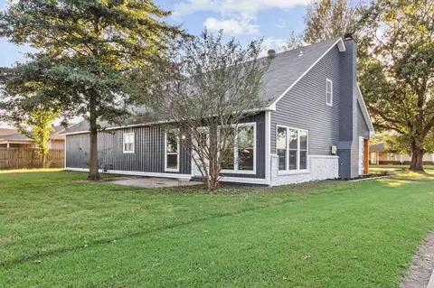 Exterior - 141 Cypress Dr, Trumann, AR 72472 photo 4 of 5