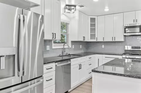 Kitchen - 141 Cypress Dr, Trumann, AR 72472 photo 2 of 3
