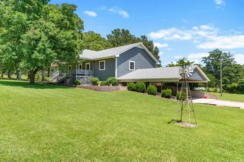 Exterior - 5948 Push Mountain Rd, Norfork, AR 72658 photo 4 of 7
