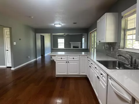 Kitchen - 258 Dingler Rd, Donaldson, AR 71941 photo 4 of 5
