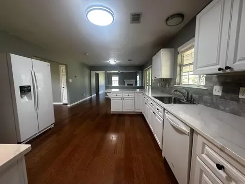 Kitchen - 258 Dingler Rd, Donaldson, AR 71941 photo 5 of 5