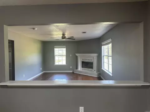 Living - 258 Dingler Rd, Donaldson, AR 71941 photo 4 of 9