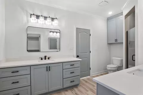 Bath - 516 Madeleine Cir, Austin, AR 72007 photo 5 of 9