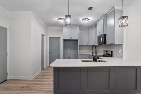 Kitchen - 516 Madeleine Cir, Austin, AR 72007 photo 1 of 5