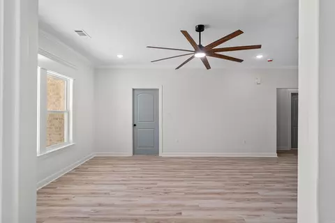 Living - 516 Madeleine Cir, Austin, AR 72007 photo 3 of 3