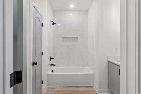 Entry Way - 516 Madeleine Cir, Austin, AR 72007 photo 2 of 3