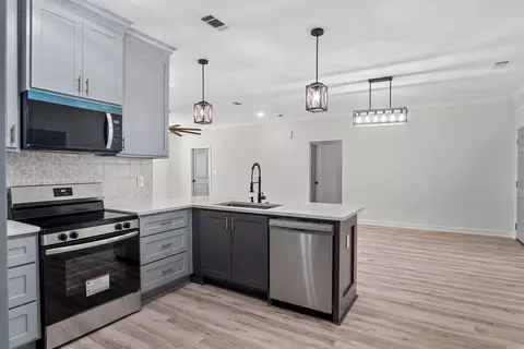 Kitchen - 516 Madeleine Cir, Austin, AR 72007 photo 5 of 5