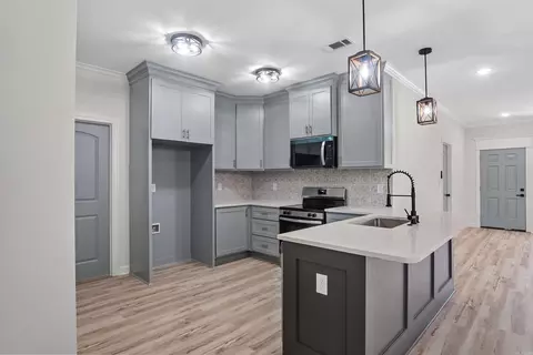 Kitchen - 516 Madeleine Cir, Austin, AR 72007 photo 2 of 5