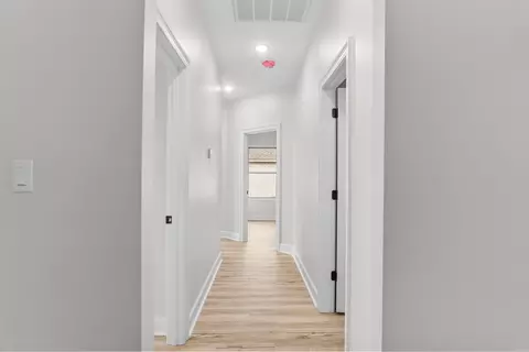 Entry Way - 524 Madeleine Cir, Austin, AR 72007 photo 7 of 8