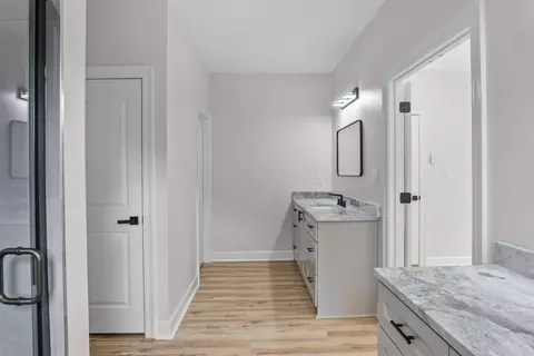 Entry Way - 524 Madeleine Cir, Austin, AR 72007 photo 5 of 8