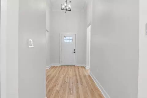 Entry Way - 524 Madeleine Cir, Austin, AR 72007 photo 2 of 8