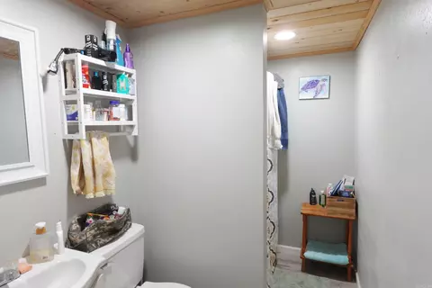 Bath - 1030 Clifton St, Conway, AR 72034 photo 1 of 4