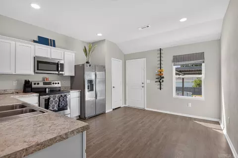 Kitchen - 117 James Dr, Beebe, AR 72012 photo 1 of 3