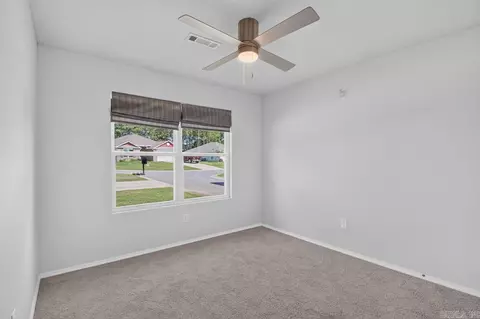 Bedroom - 117 James Dr, Beebe, AR 72012 photo 4 of 8
