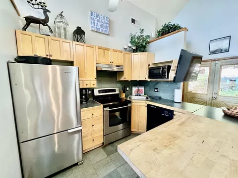 Kitchen - 24 Roberts Rd, Edgemont, AR 72044 photo 1 of 1