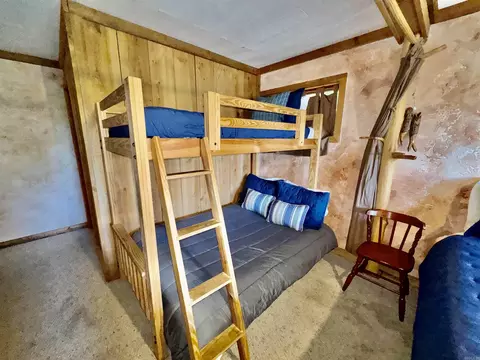 Bedroom - 24 Roberts Rd, Edgemont, AR 72044 photo 6 of 7