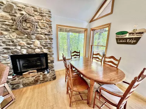 Dining - 24 Roberts Rd, Edgemont, AR 72044 photo 1 of 2