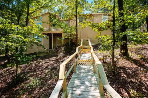17 Perdido Dr, Little Rock, AR 72211