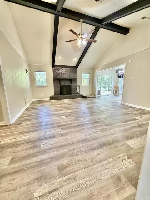 Living - 7124 Camden Cutoff Rd, Pine Bluff, AR 71603 photo 1 of 2