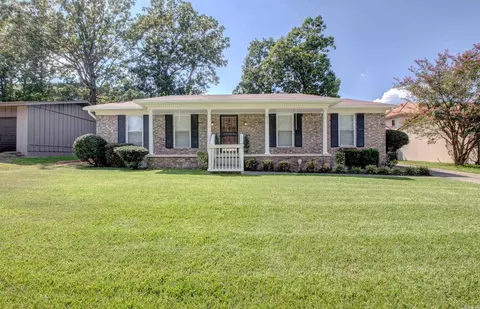 212 Alamo Dr, Little Rock, AR 72211